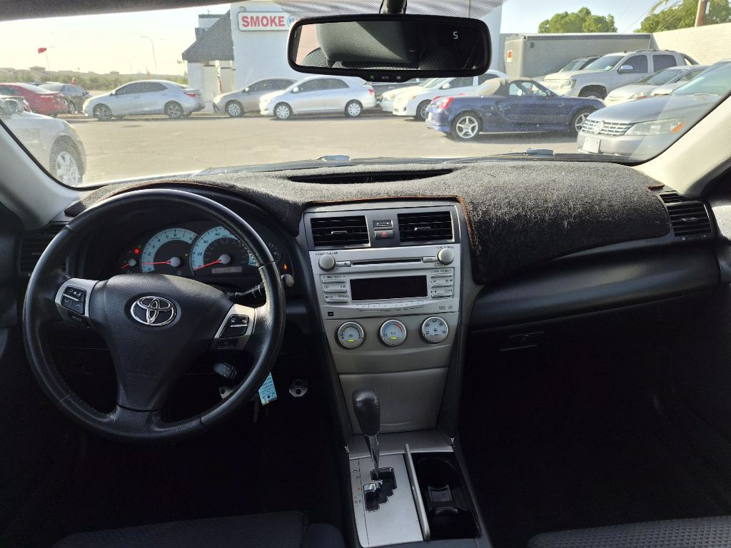 2010 Toyota Camry Image 18