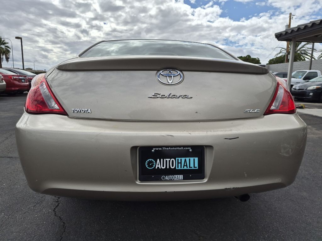 2005 Toyota Camry Image 4