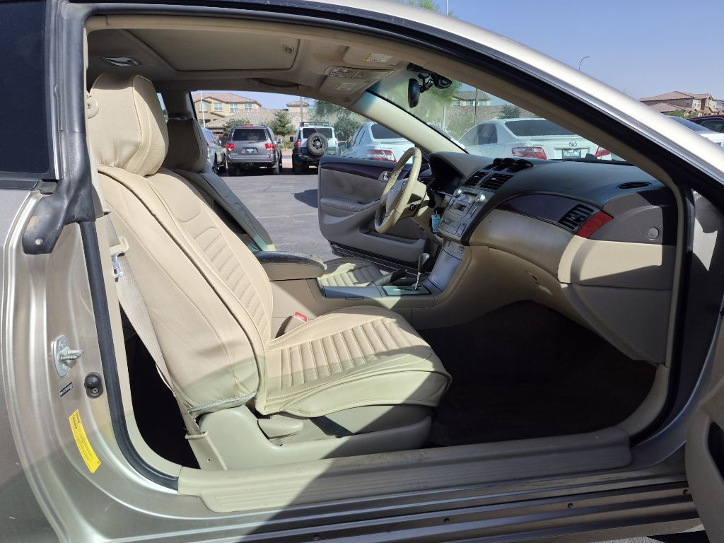 2005 Toyota Camry Image 14
