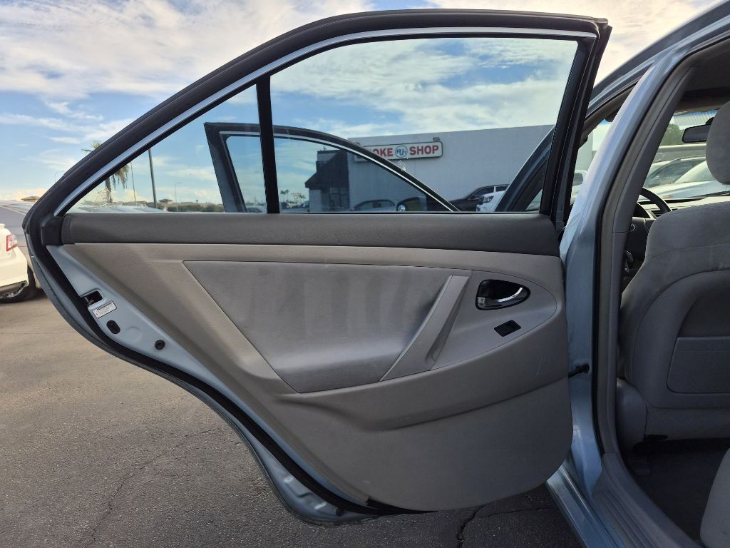 2009 Toyota Camry Image 12