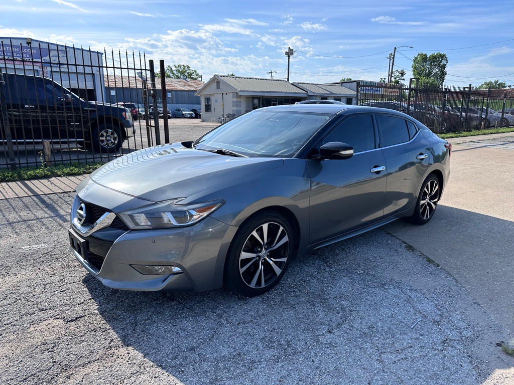 2018 Nissan Maxima Image 1