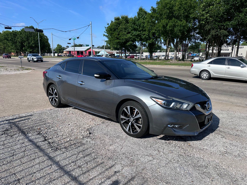 2018 Nissan Maxima Image 2