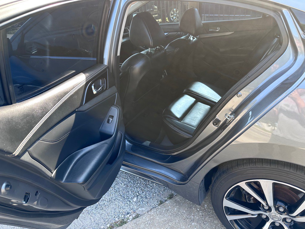 2018 Nissan Maxima Image 13
