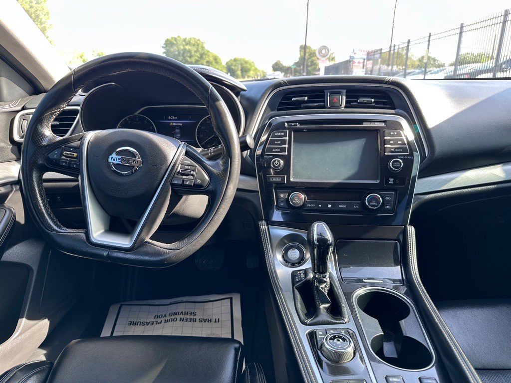 2018 Nissan Maxima Image 16