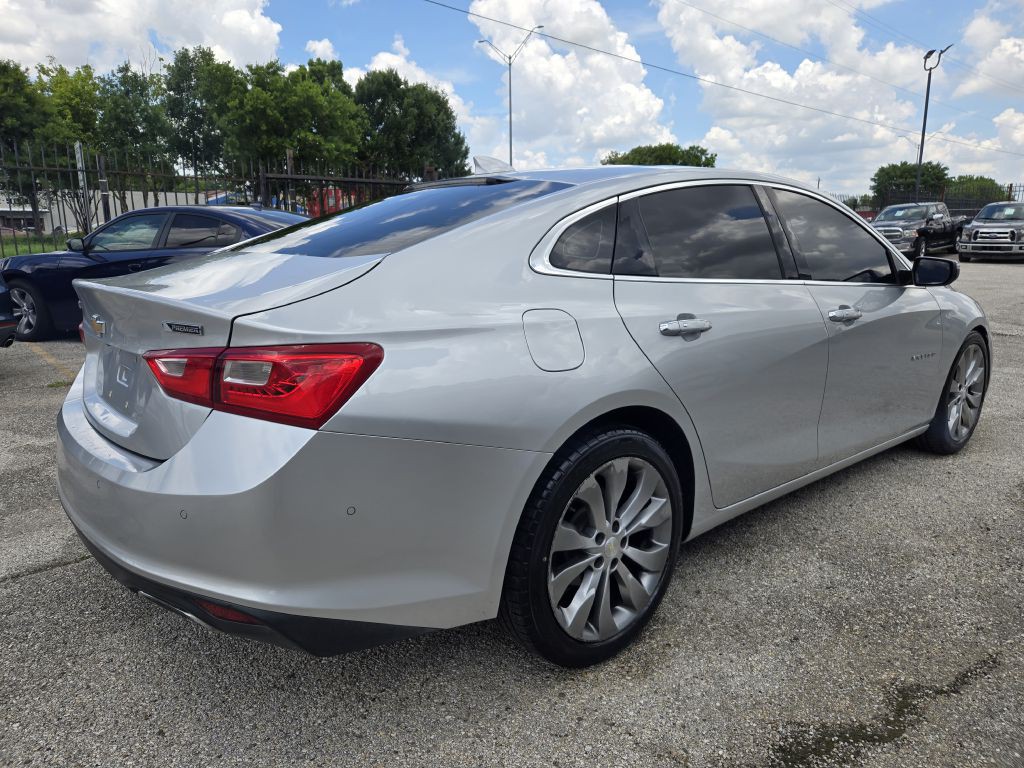 2016 Chevrolet Malibu Image 3