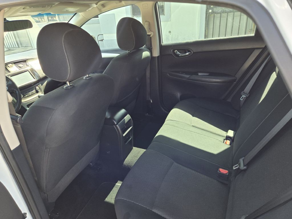 2019 Nissan Sentra Image 9