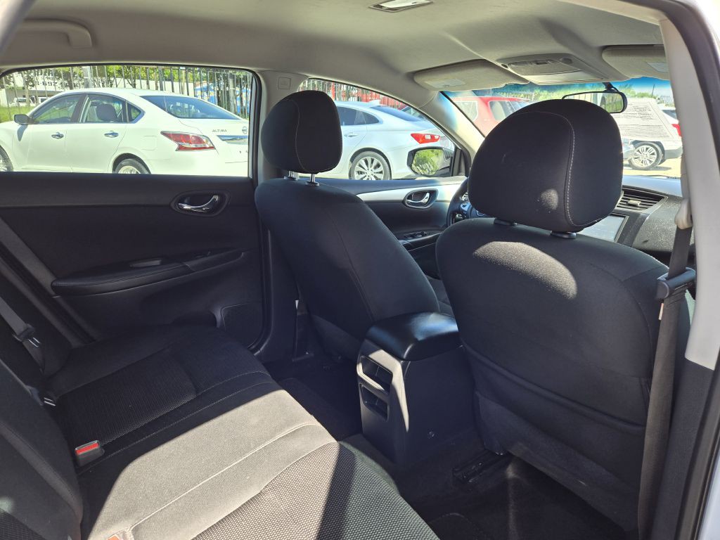 2019 Nissan Sentra Image 10