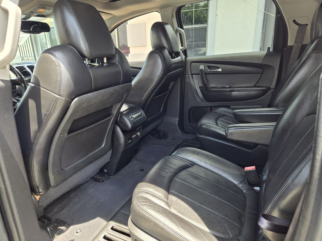 2012 GMC Acadia Image 9