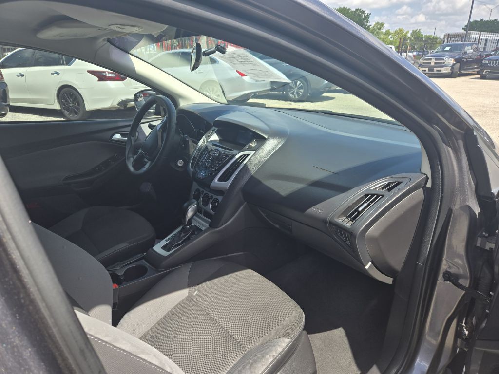 2014 Ford Focus Image 8