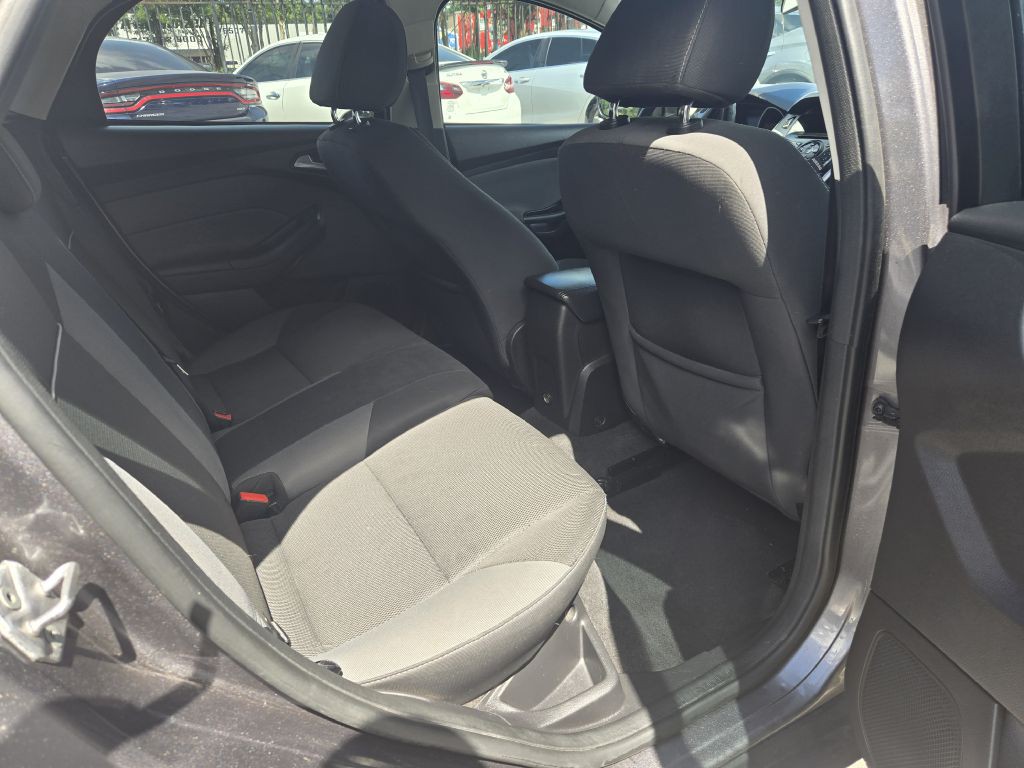2014 Ford Focus Image 10