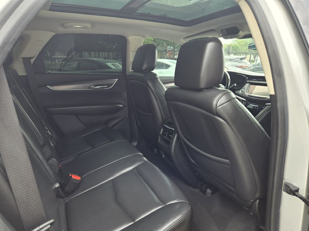 2018 Cadillac XT5 Image 12