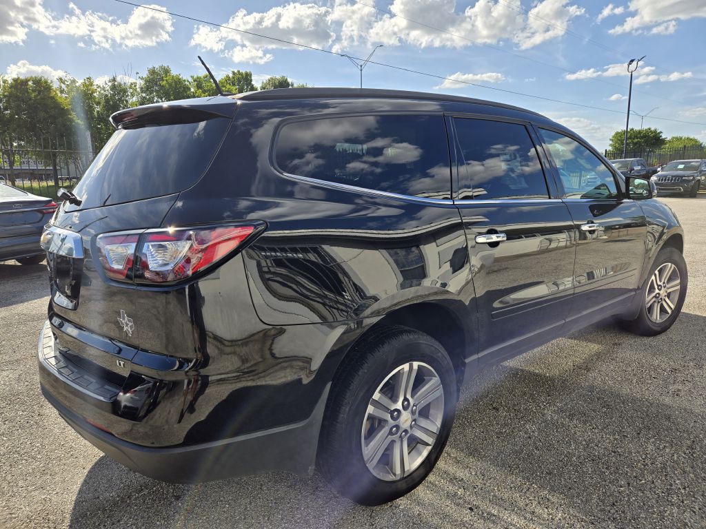 2017 Chevrolet Traverse Image 3