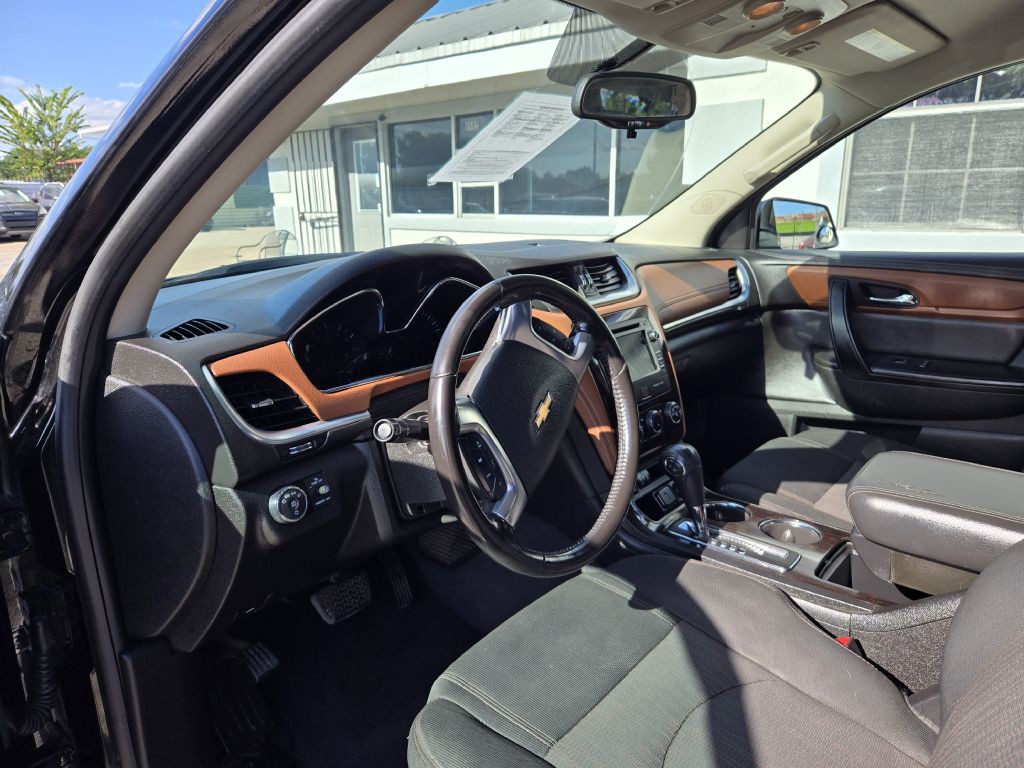 2017 Chevrolet Traverse Image 7