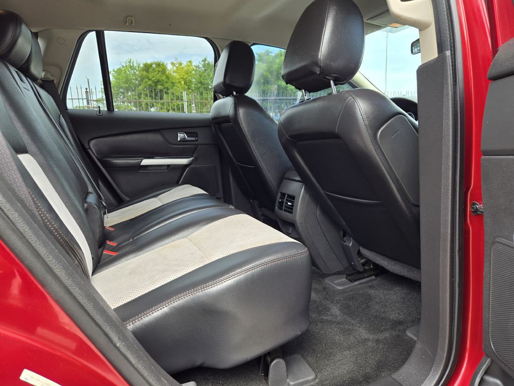 2013 Ford Edge Image 8