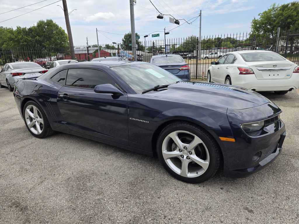 2015 Chevrolet Camaro Image 2