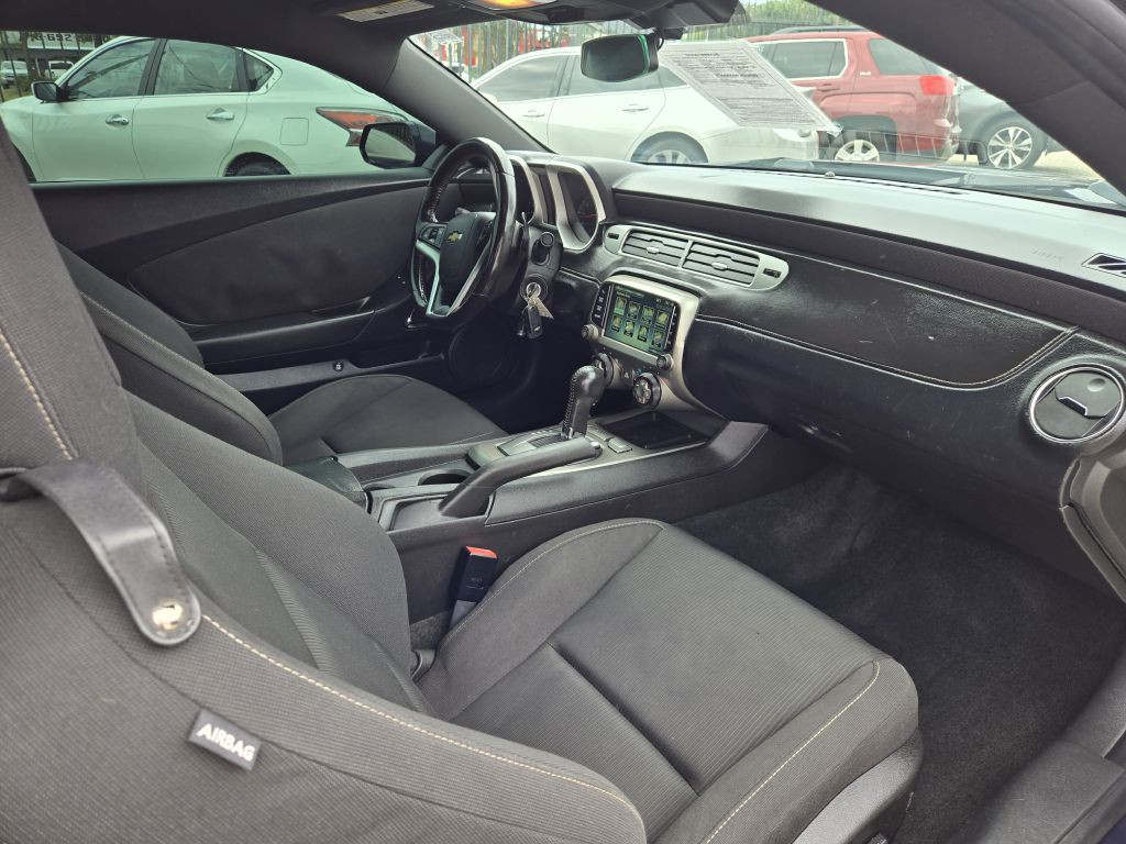 2015 Chevrolet Camaro Image 8