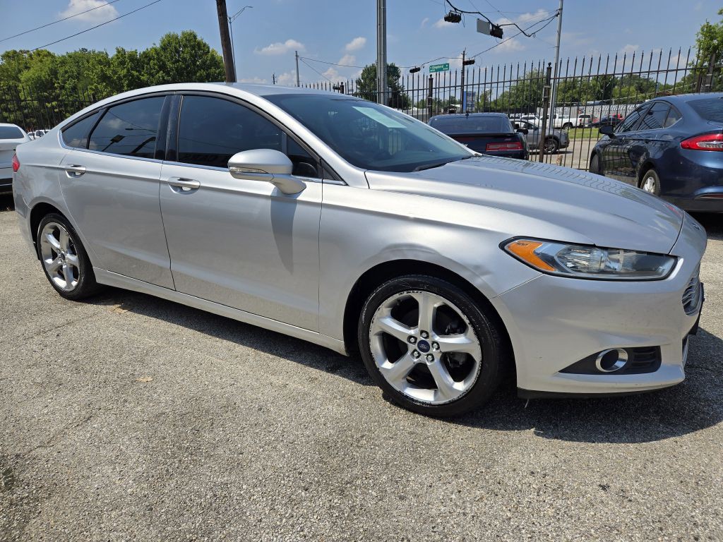 2016 Ford Fusion Image 2