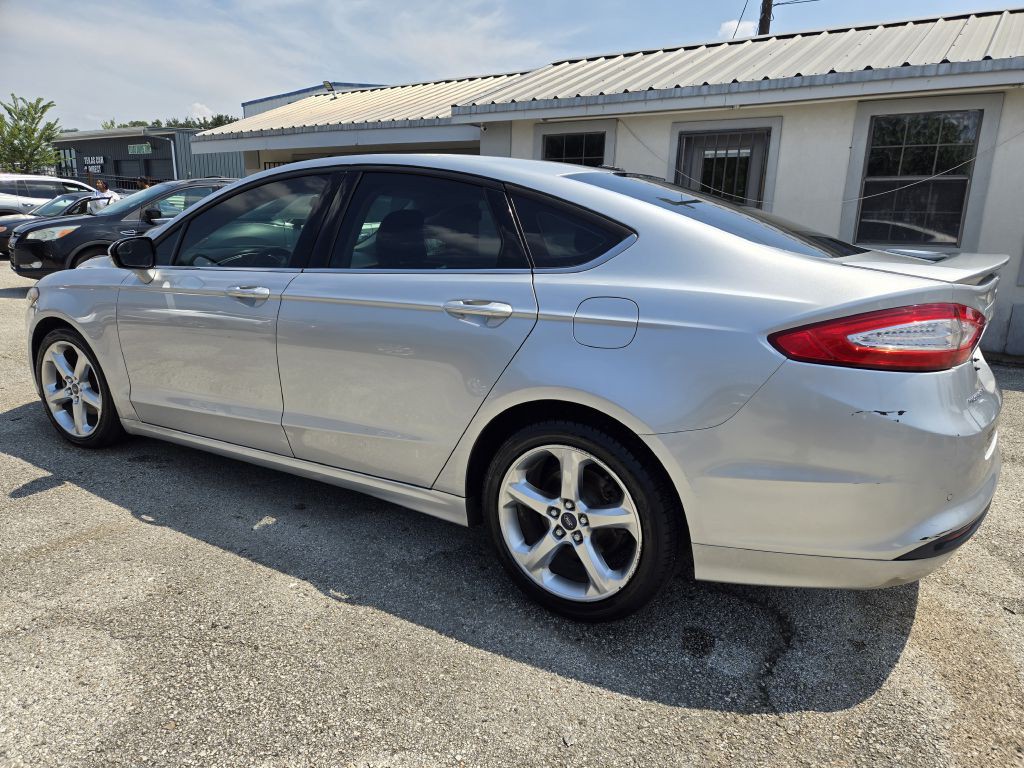 2016 Ford Fusion Image 4