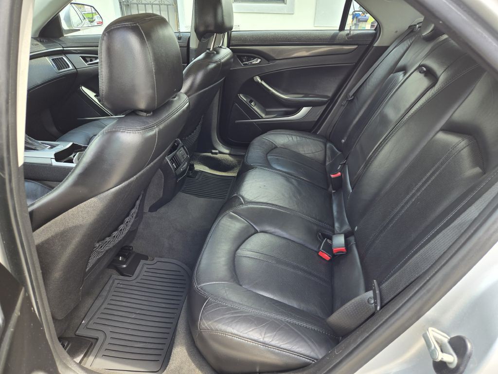2011 Cadillac CTS Image 10