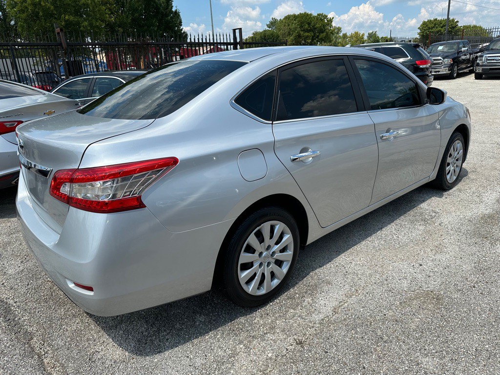 2015 Nissan Sentra Image 3