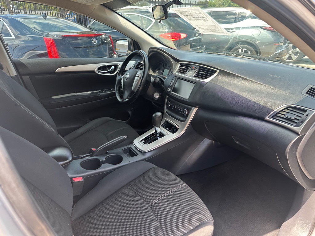 2015 Nissan Sentra Image 7