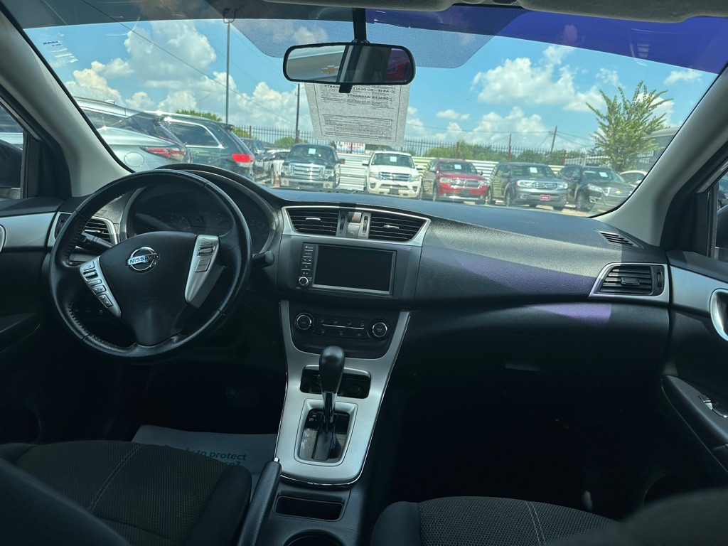 2015 Nissan Sentra Image 8