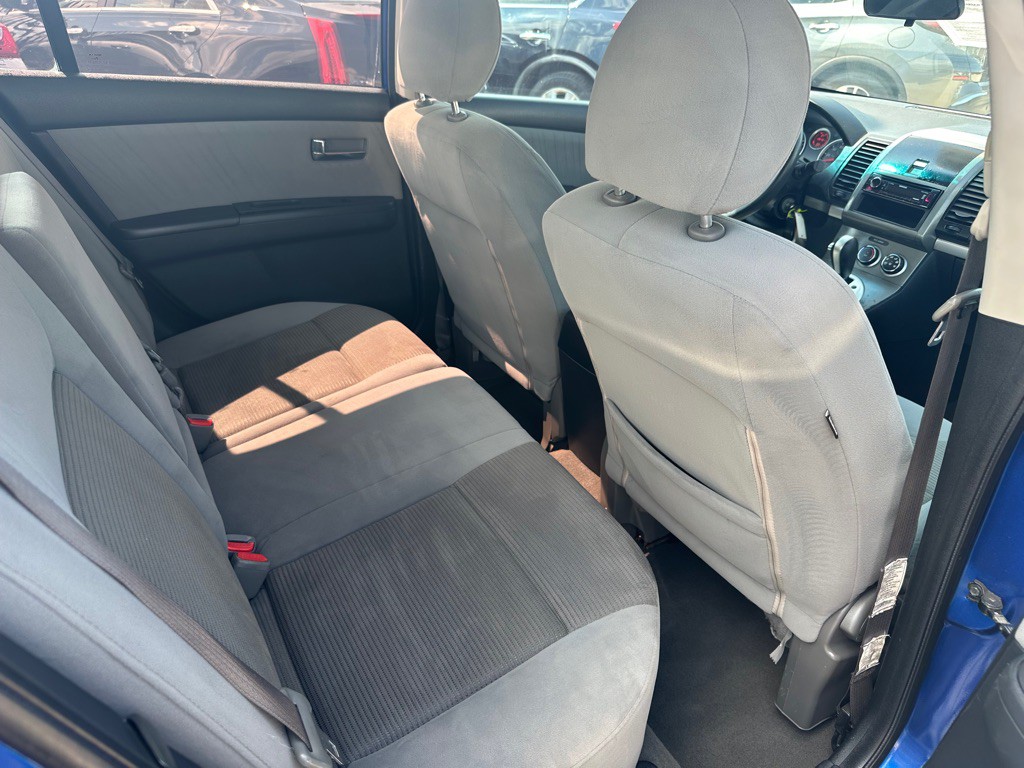 2012 Nissan Sentra Image 9