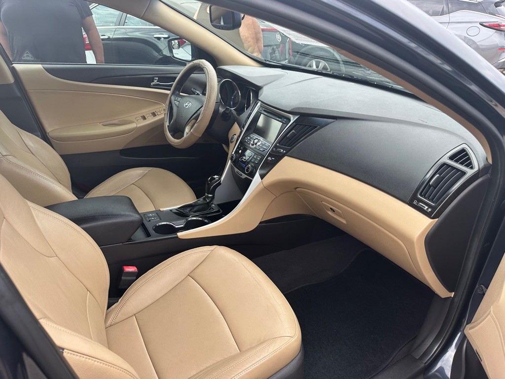 2011 Hyundai Sonata Image 6