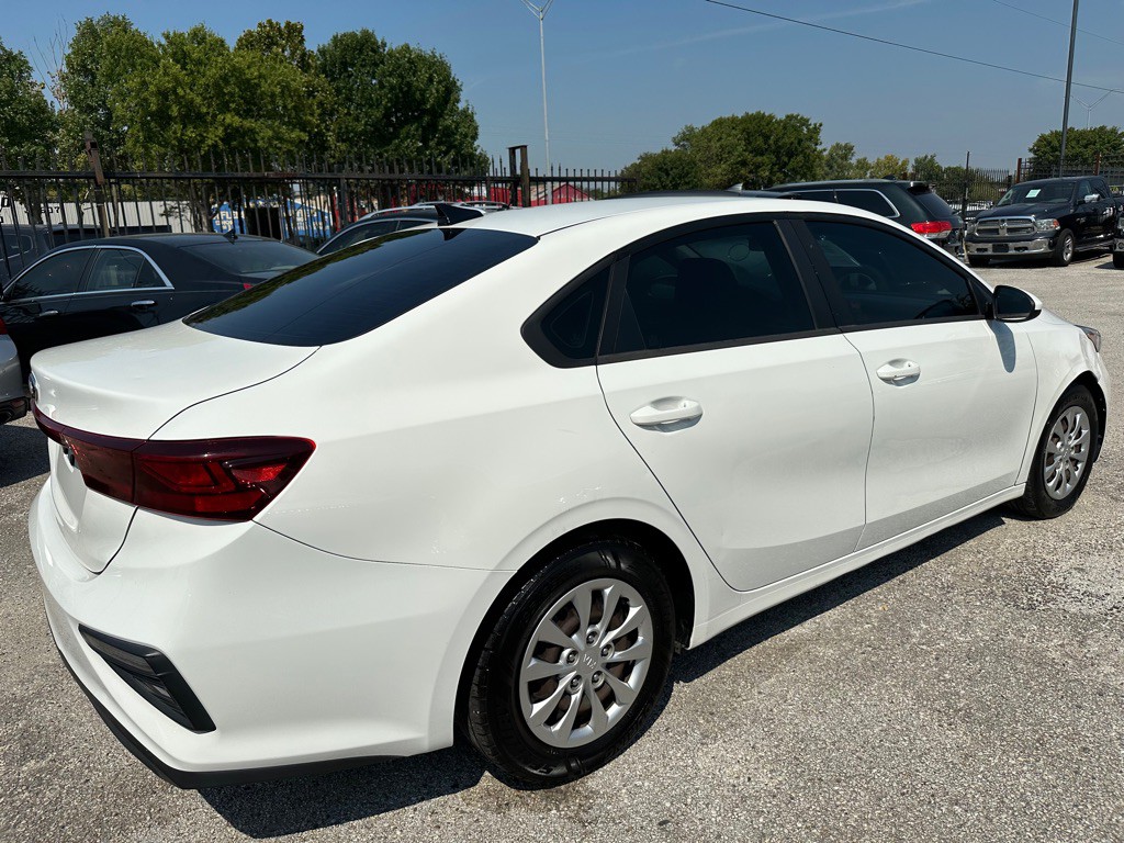 2019 Kia Forte Image 3
