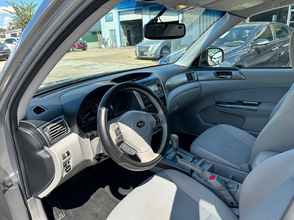 2011 Subaru Forester Image 7