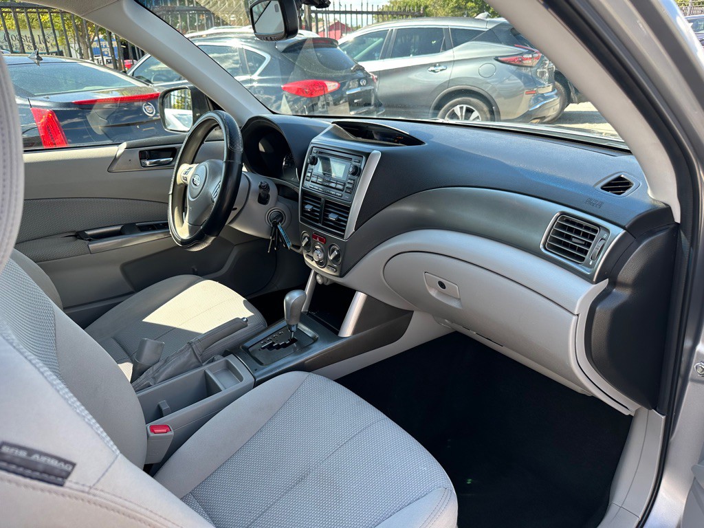 2011 Subaru Forester Image 8