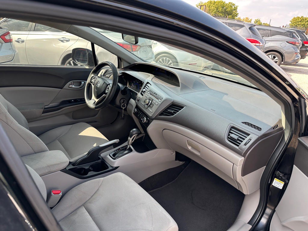 2012 Honda Civic Image 8