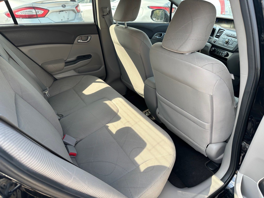 2012 Honda Civic Image 10