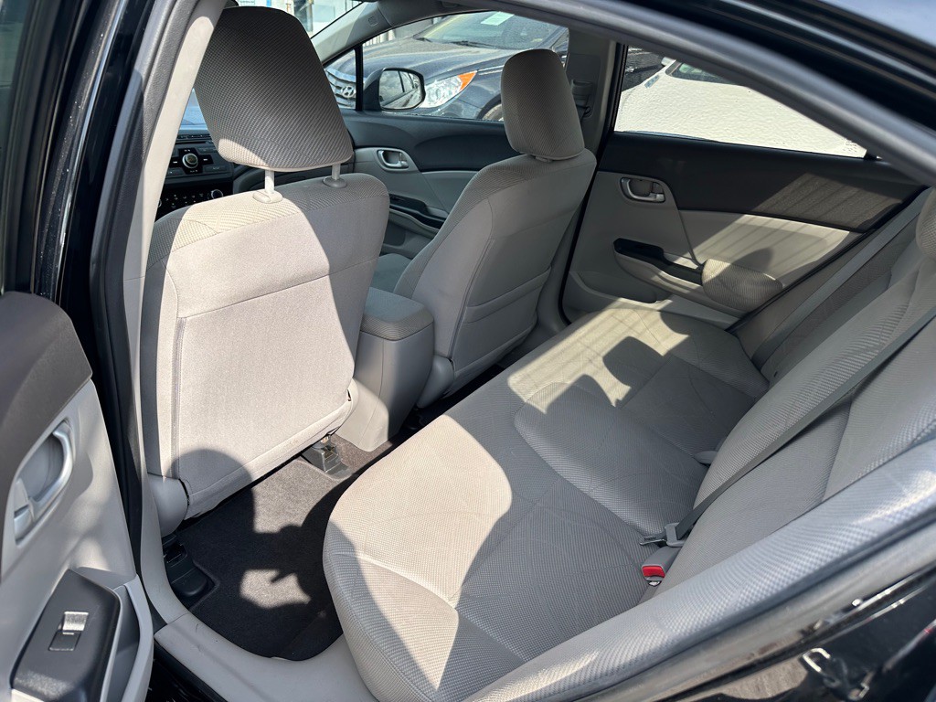 2012 Honda Civic Image 11