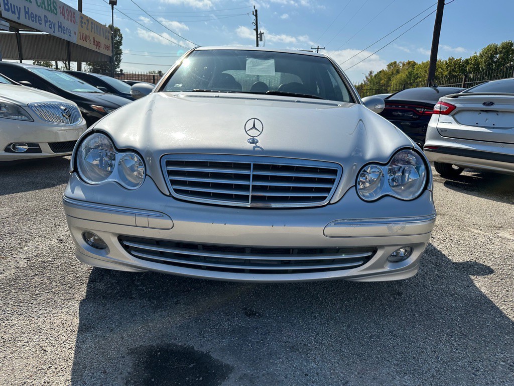 2005 Mercedes-Benz C-Class Image 5