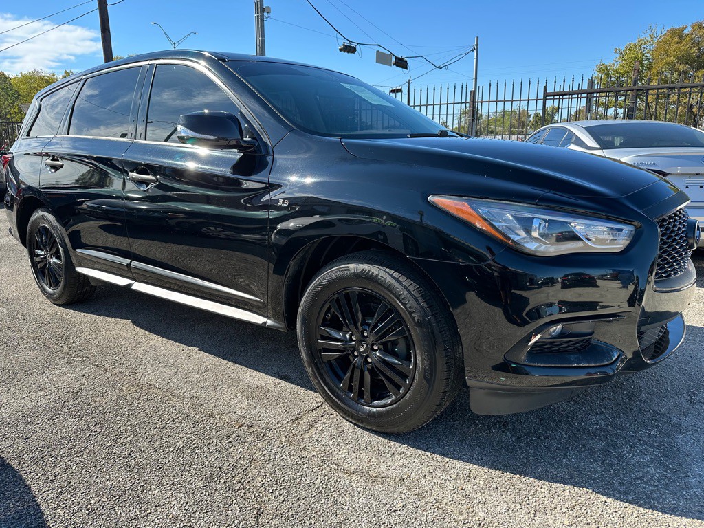 2018 INFINITI QX60 Image 2