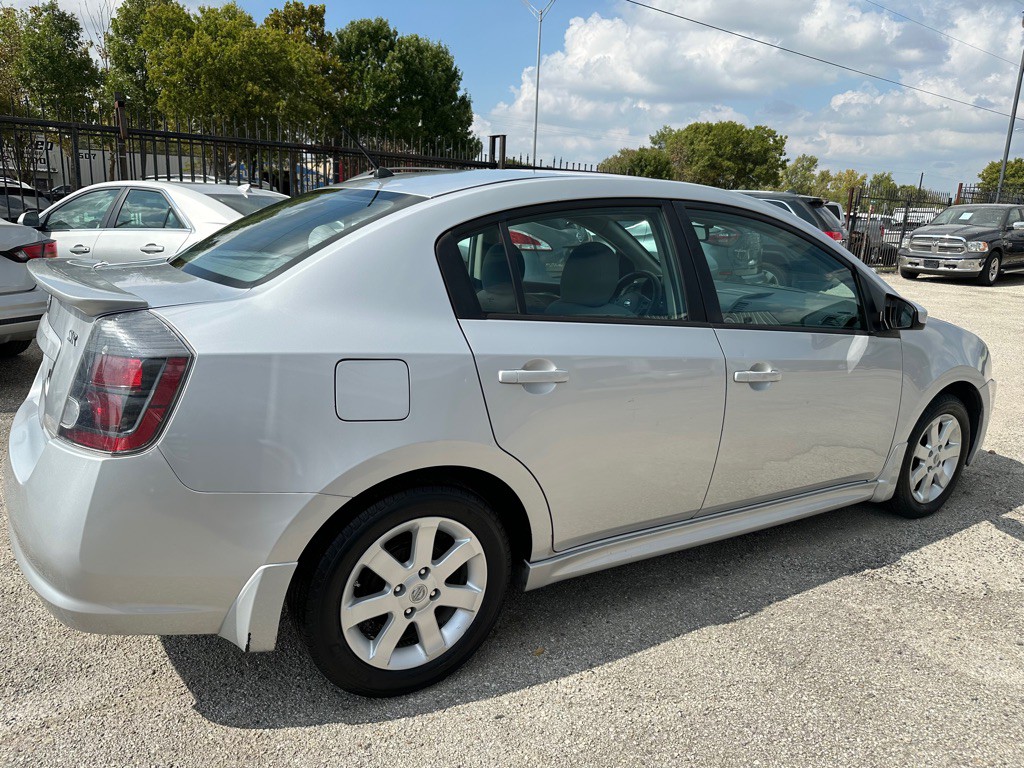 2011 Nissan Sentra Image 3