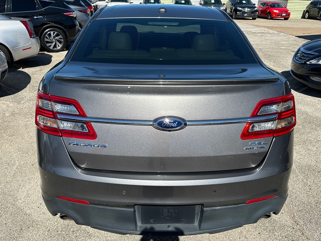 2014 Ford Taurus Image 6