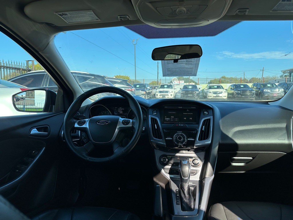 2014 Ford Focus Image 8