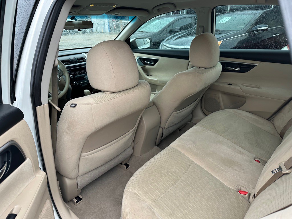 2014 Nissan Altima Image 22