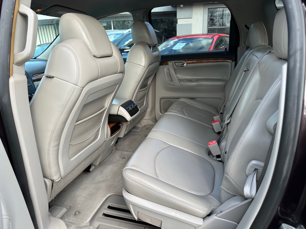 2008 Saturn Outlook Image 10