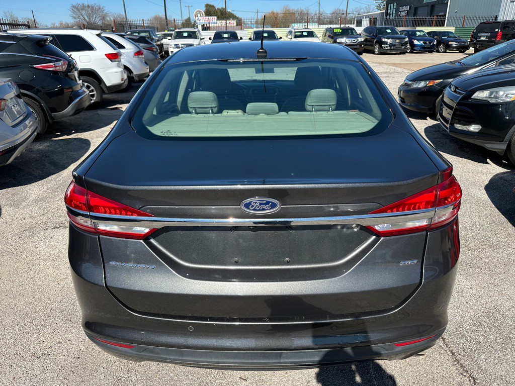 2017 Ford Fusion Image 6
