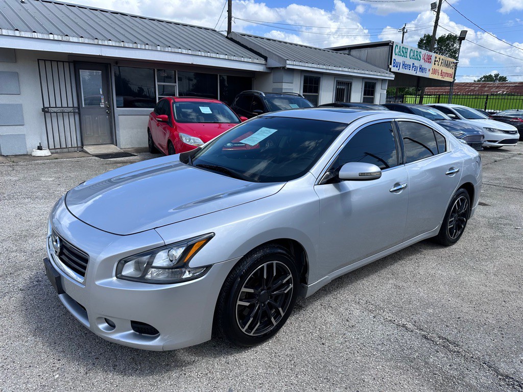2014 Nissan Maxima Image 1