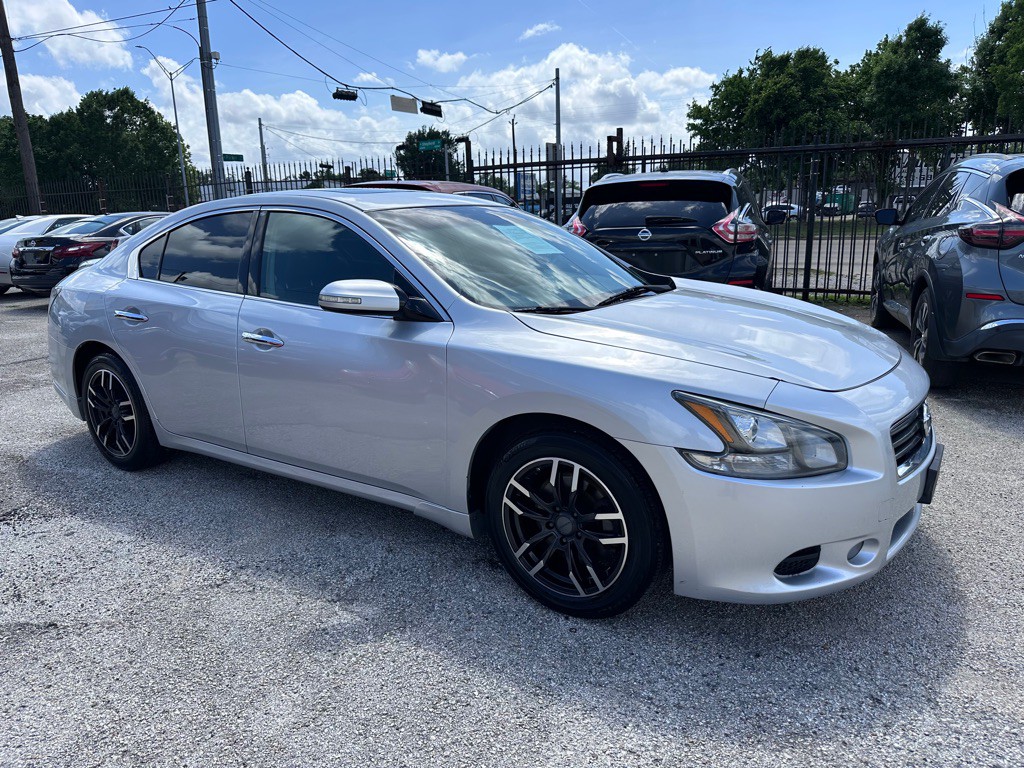 2014 Nissan Maxima Image 2