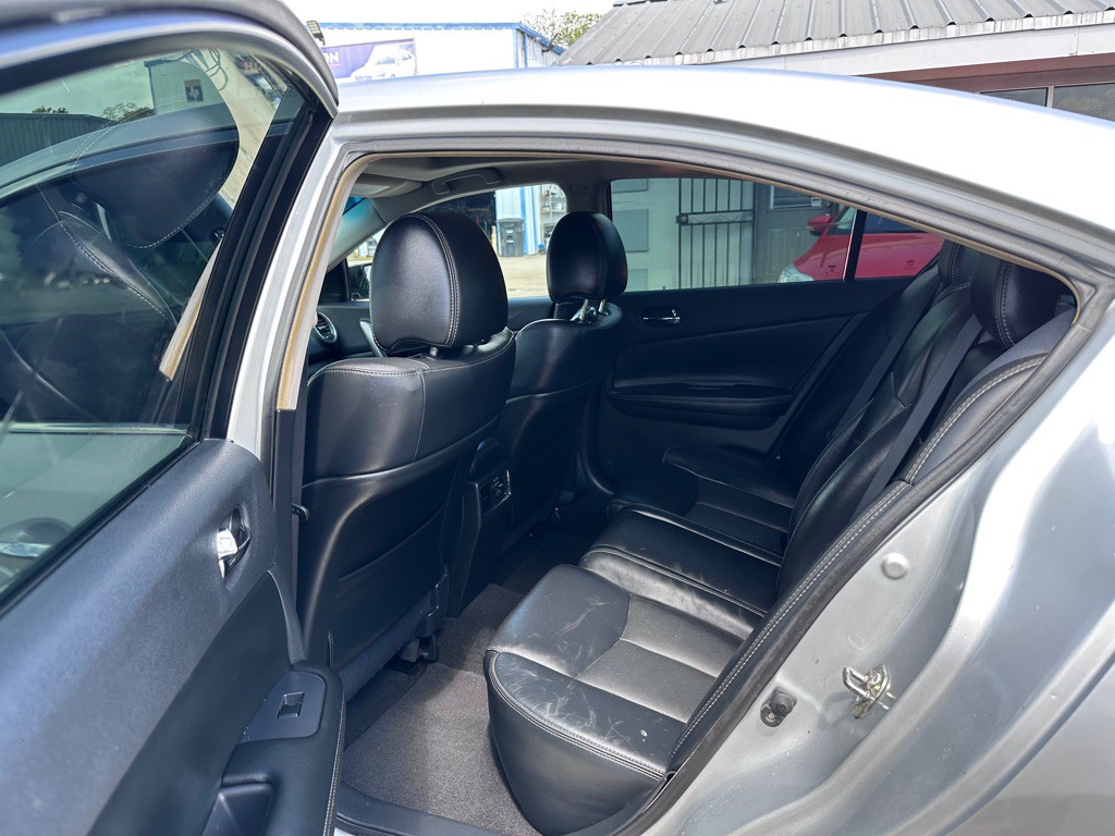 2014 Nissan Maxima Image 10