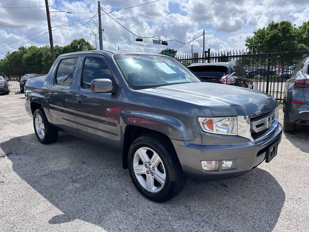 2010 Honda Ridgeline Image 2