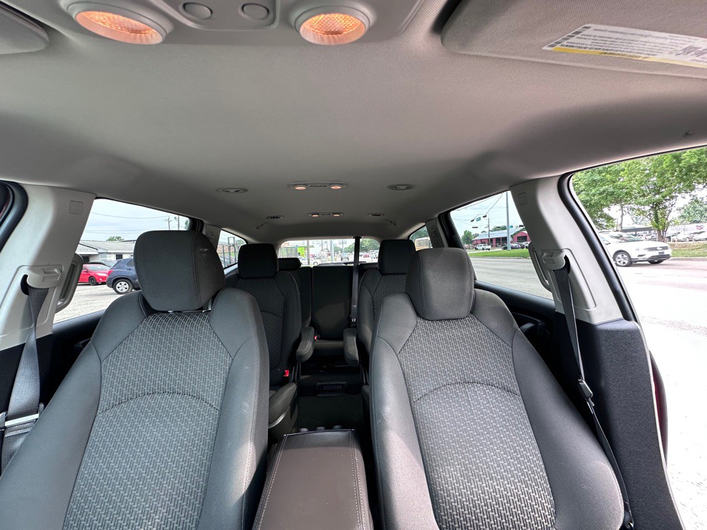 2012 Chevrolet Traverse Image 16