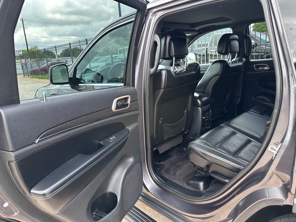 2017 Jeep Grand Cherokee Image 11