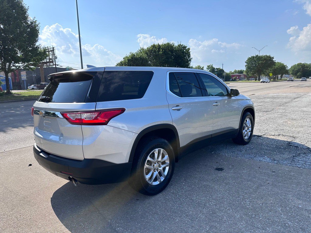 2020 Chevrolet Traverse Image 3