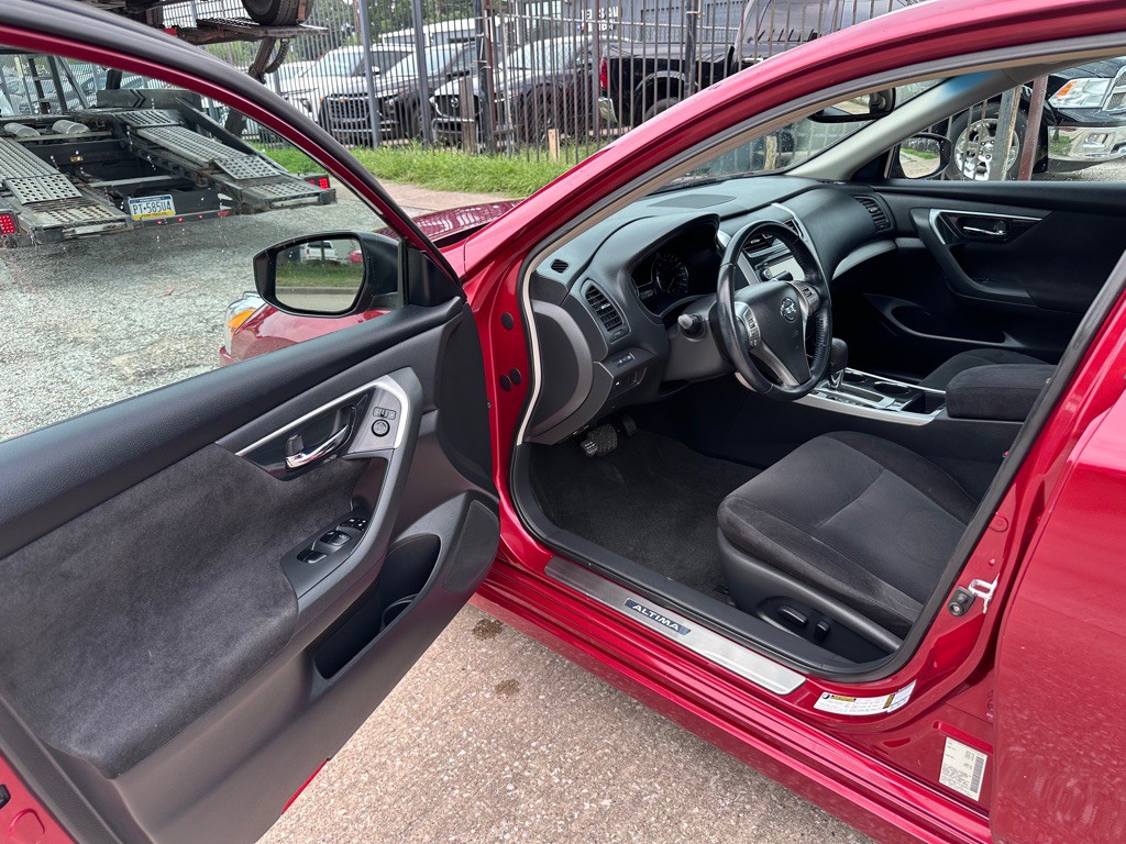 2013 Nissan Altima Image 7